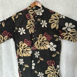 Code Street Black Floral Hawaiian Shirt. Business Casual